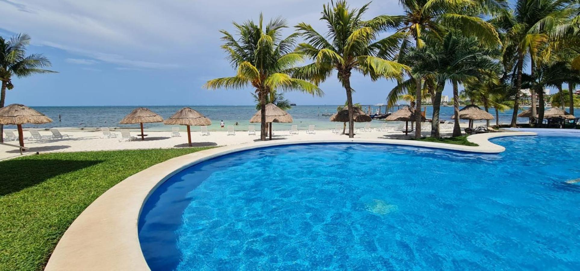 Oceanfront Condo At Unique Location كانكون المظهر الخارجي الصورة